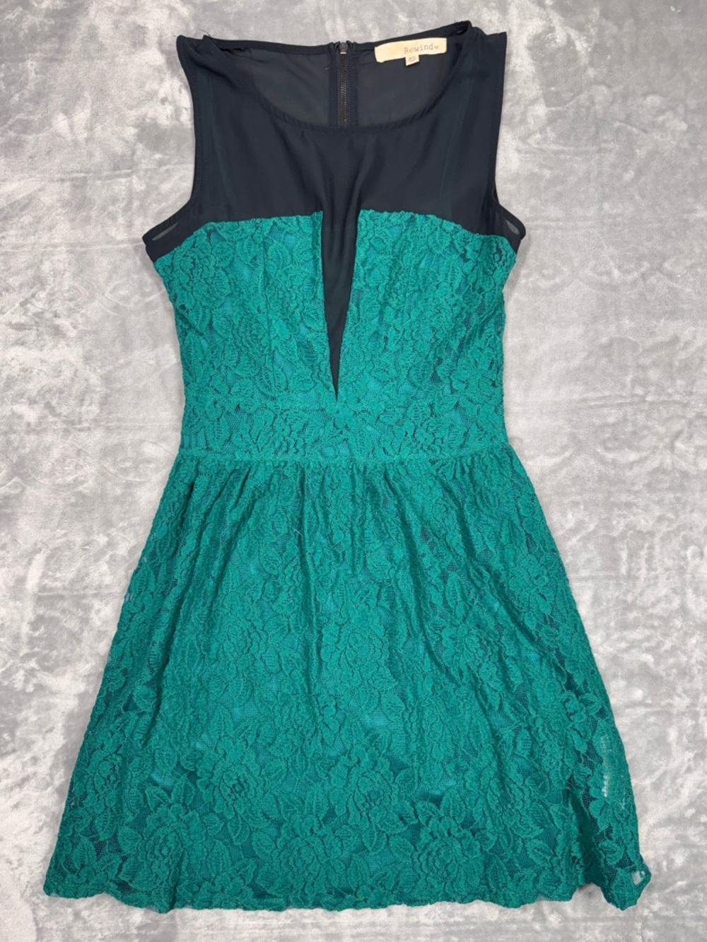Chic Lace Mini Sleeveless Dress in Teal with Black top‎